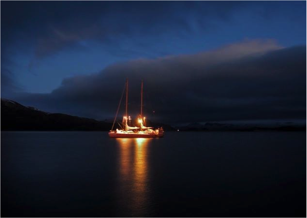 Au mouille à Arctic Bay