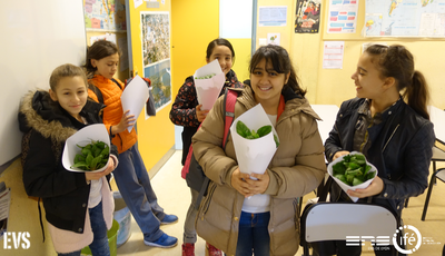 photo_2016.02.04_DistributionEpinardsTous photo_2016.02.04_DistributionEpinardsTous